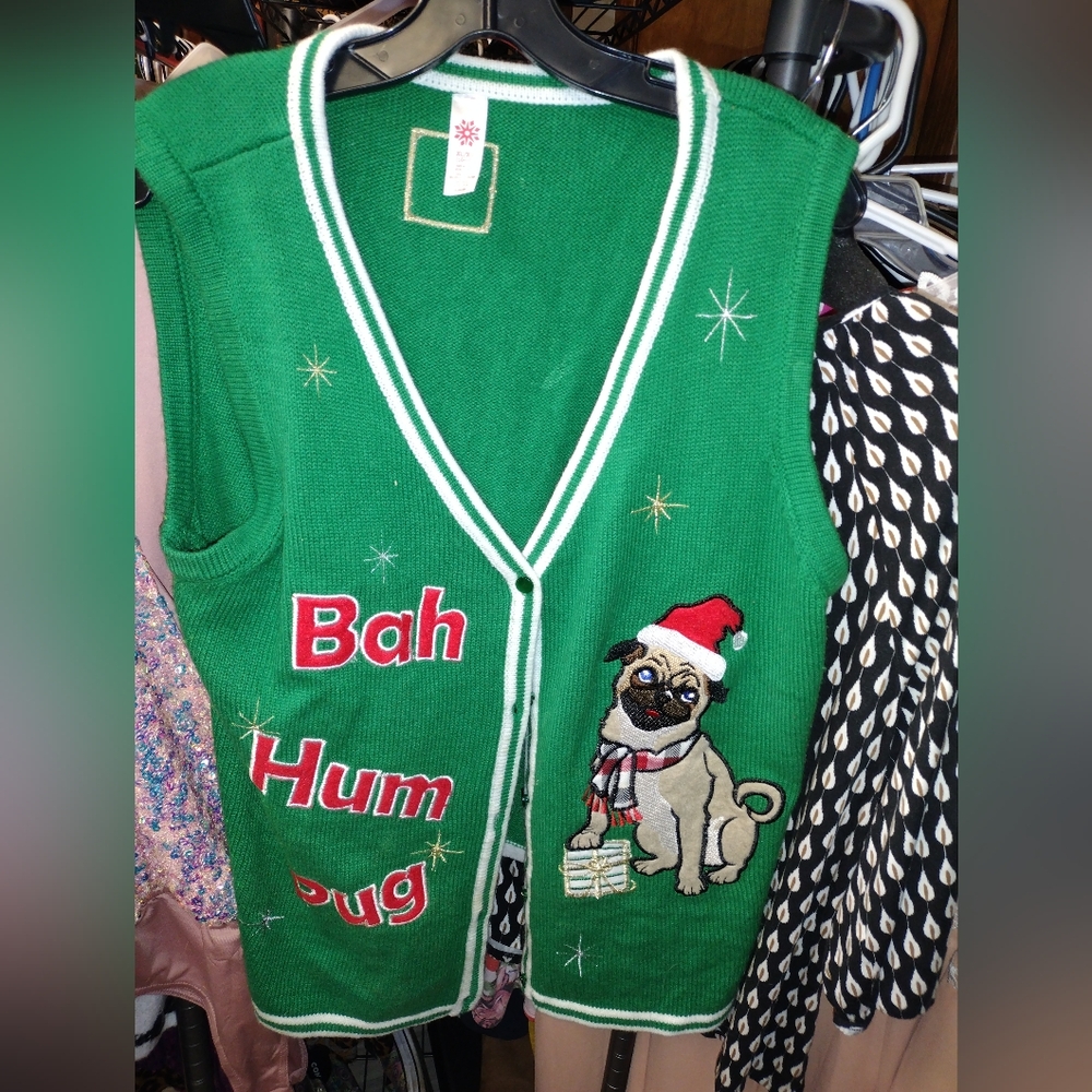 Christmas sweater vest Size 16/18.